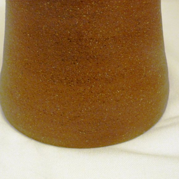 Lovely Unusual 1995 Art Pottery Salt Glazed Fan Shaped 10 Inch Vase - Picture 2 of 9